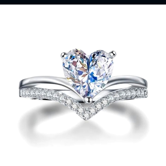 (12)Luxurious heart shape simulated diamond  Ring - Picture 5 of 6